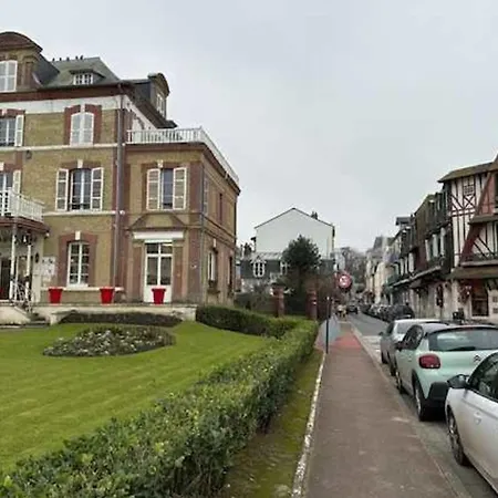 Charming T3 On The Seafront * Вилле-сюр-Мер