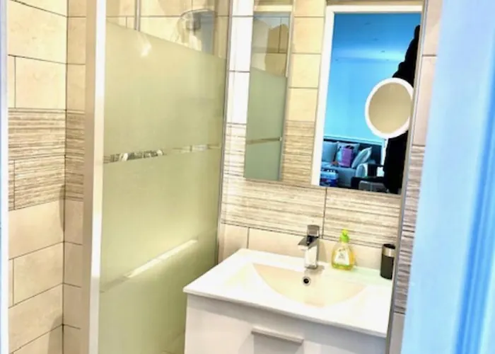 Charming T3 On The Seafront *