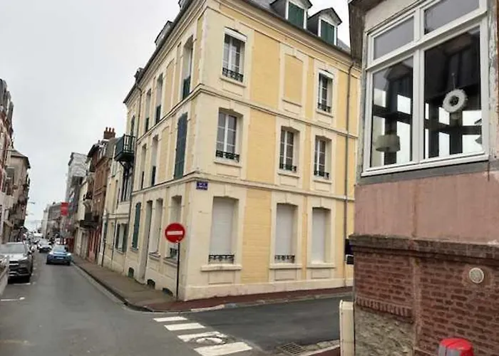 Charming T3 On The Seafront Appartamento *